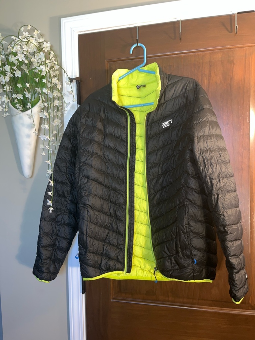 Black & Neon Yellow Women's Large 100% Down Puffer Ski Jacket